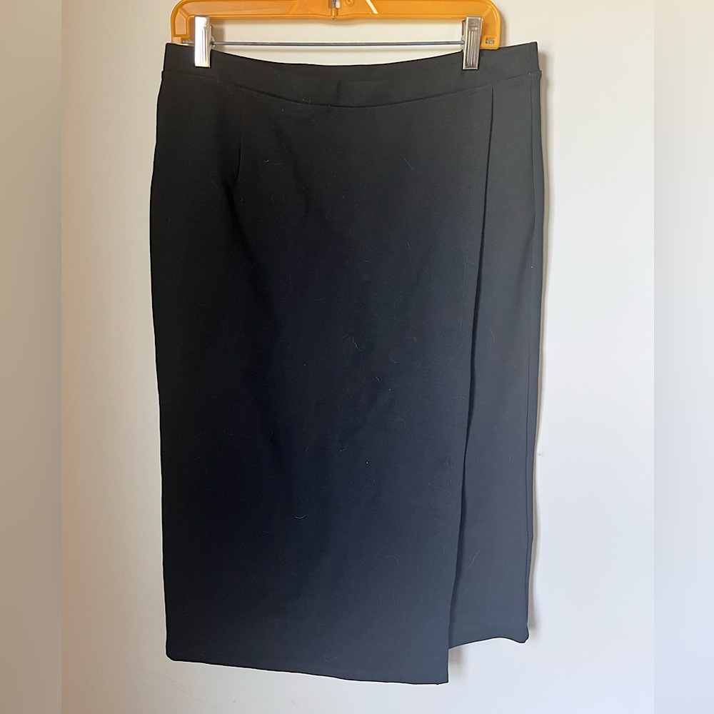 Betabrand Women’s Knee Length Dress Skirt- Size Large Petite